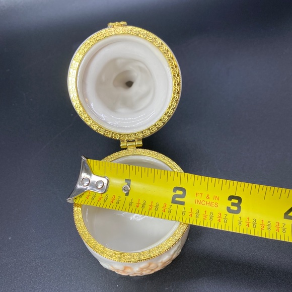 Greenbrier International Vintage Angel With Concertin Trinket Box/Gold Trim#312 - Picture 4 of 8